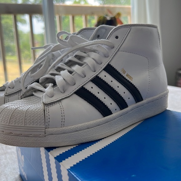 Adidas Pro Model J - Picture 3 of 4